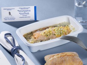 
Pour la première fois, Air France confie la conception des menus à la carte de sa cabine Premium Economie long-courrier à un c
