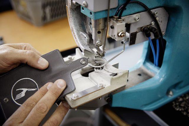 Lufthansa met en vente une collection d'objets recyclés à partir d'un Airbus A340 6 Air Journal