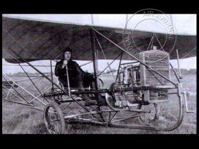 
Histoire de l’aviation – 9 juin 1911. Les tragédies s’accumulent en ce mois de juin 1911 dans le camp des aviateurs : a