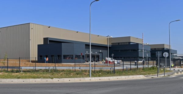 
Kuehne+Nagel, leader mondial du transport et de la logistique, inaugure son nouveau hub, implanté au cœur de la Cargo City de l