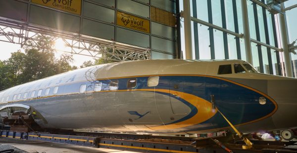 
Lufthansa a récemment achevé la restauration d un mythique Lockheed L-1649A Starliner, symbole de l’âge d’or de l’aviati