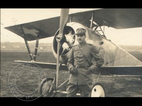 
Histoire de l’aviation – 22 avril 1914. En ce mercredi 22 avril 1914, le pilote de nationalité suisse Oskar Bider, qui a s