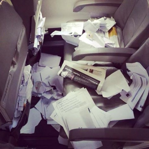 air-journal Passenger Shaming la cabine poubelle