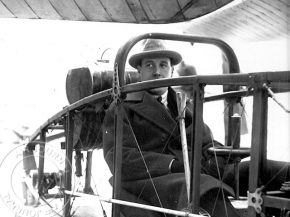 
Histoire de l’aviation – 11 janvier 1922. C’est en région parisienne que Raoul Pateras Pescara de Castelluccio a choisi d
