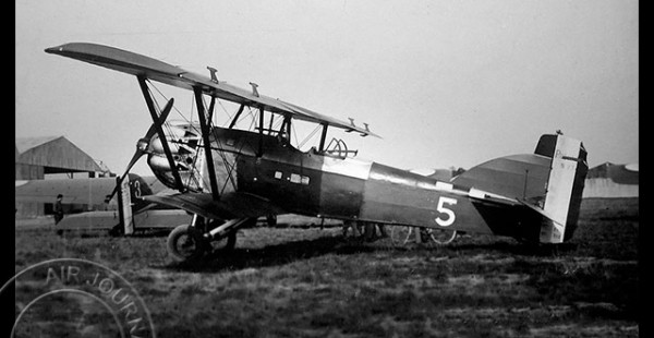Histoire de l’aviation – 20 octobre 1927. C’est en un temps record que l’aviateur Léon Challe a mené à bien un raid aé