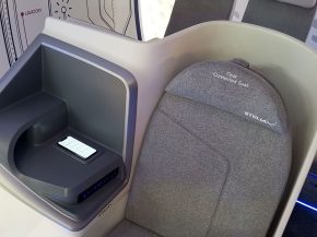 A l occasion du salon AIX 2019 à Hambourg, l entreprise française STELIA Aerospace a présenté un démonstrateur de siège pass