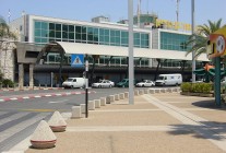 
Après avoir été fermé à cause de la guerre Israël-Hamas commencée le 7 octobre dernier, le terminal 1 de l’aéroport Ben