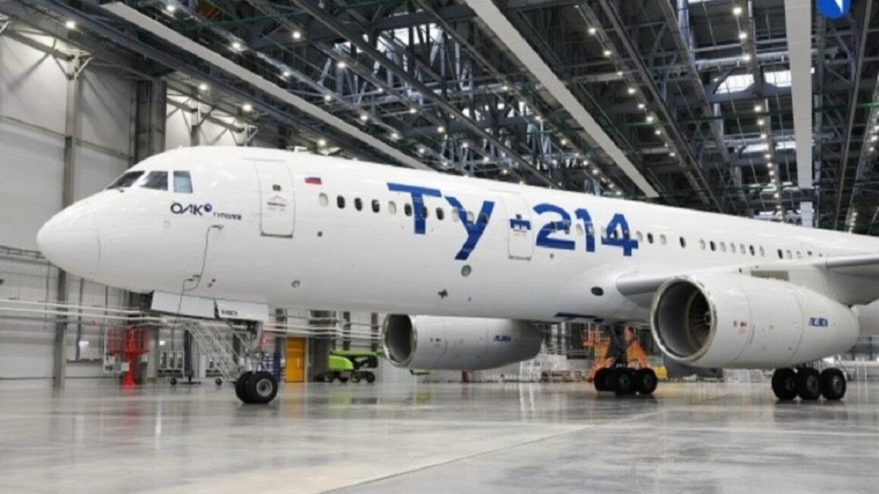 Vers la souveraineté aéronautique : le Tu-214 russe décolle sans composants étrangers 1 Air Journal Vers la souveraineté aéronautique : le Tu-214 russe décolle sans composants étrangers 1 Air Journal