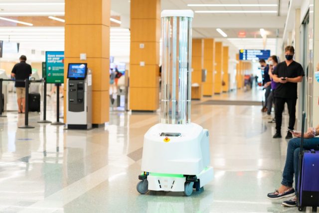 Covid-19 : UVD Robots, un système autonome de désinfection à ultraviolet 1 Air Journal Covid-19 : UVD Robots, un système autonome de désinfection à ultraviolet 1 Air Journal