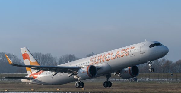 


La compagnie aérienne de loisirs danoise Sunclass Airlines a pris livraison de son premier Airbus A321neo. L avion a été liv