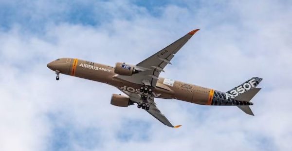 
Le premier A350F d’essais a volé mardi 29 septembre au départ de Toulouse. Ce vol de 4 h 10 ouvre une campagne d’environ ne