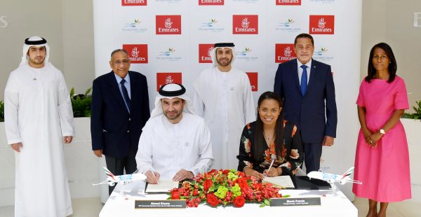 
Emirates a signé un protocole d accord avec l Office du tourisme des Seychelles à l occasion de l Expo 2020 à Dubaï.
Cet acco