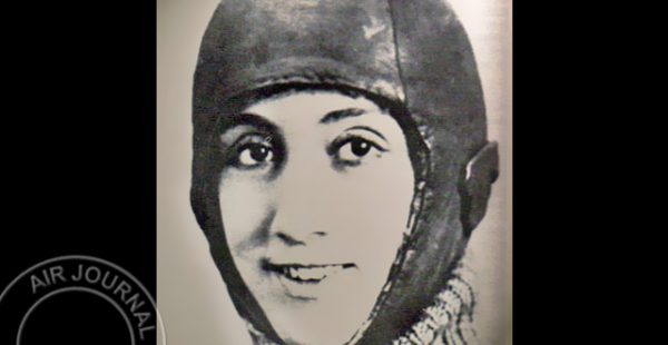 Histoire de l’aviation - 1er avril 1921. Alors qu’elle n’est brevetée pilote que depuis un peu plus d’un an, ayant décro
