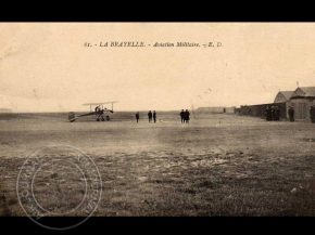 


Histoire de l’aviation – 19 juin 1912. Dans la matinée de ce mercredi 19 juin 1912, deux aéroplanes vont se percuter :