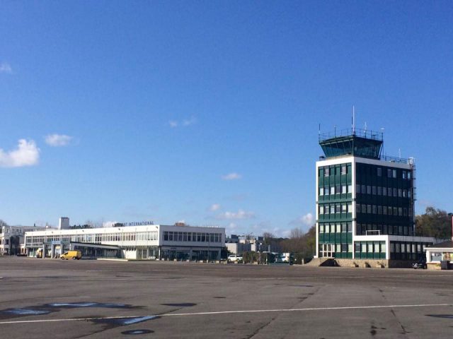 Le Touquet veut rebaptiser son aéroport de la défunte reine Elizabeth II 1 Air Journal