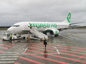 
Après avoir annoncé l arrêt fin octobre de la ligne entre Brest et Paris-Orly opérée par sa filiale Transavia, le groupe Air