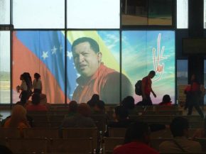 


Les suspensions en série de vols par les compagnies aériennes étrangères ont pratiquement isolé le Venezuela du reste du m