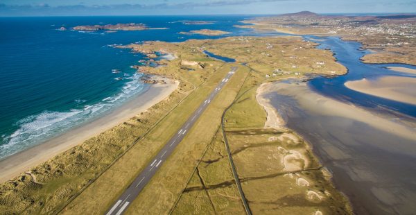 Voici les 10 plus belles vues d aéroports du monde en 2019, selon un sondage organisé par le site de location d avions PrivateFl