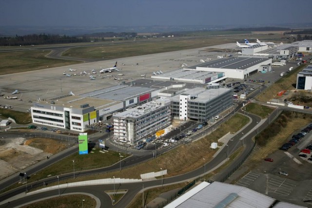 Allemagne : l'aéroport Francfort-Hahn cédé à une société immobilière 1 Air Journal