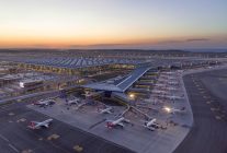 
Avec 8,15 millions de passagers accueillis en juillet 2026, l aéroport d Istanbul a devancé Londres-Heathrow, qui a enregistré