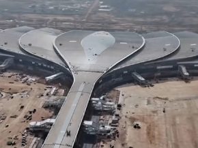 
Le nouvel aéroport international de Long Thanh, situé à une quarantaine de kilomètres à l’est de Ho Chi Minh-Ville, vient 
