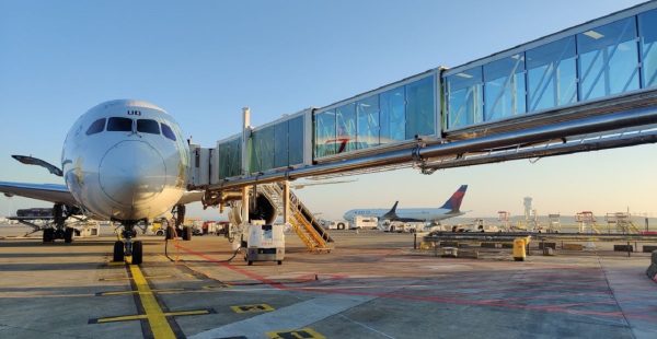 
Le trafic aérien européen a franchi cet été un cap symbolique en dépassant son niveau d’avant la crise sanitaire de 2019, 