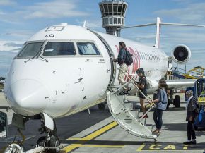En contrepartie de l aide d Etat, Air France s est engagée à baisser drastiquement ses émissions de CO2 en France, notamment en