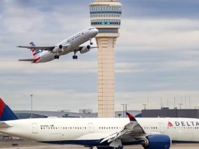 
Delta Air Lines chiffre à 200 millions de dollars l’impact du plus long   shutdown » de l’histoire fédérale américaine,