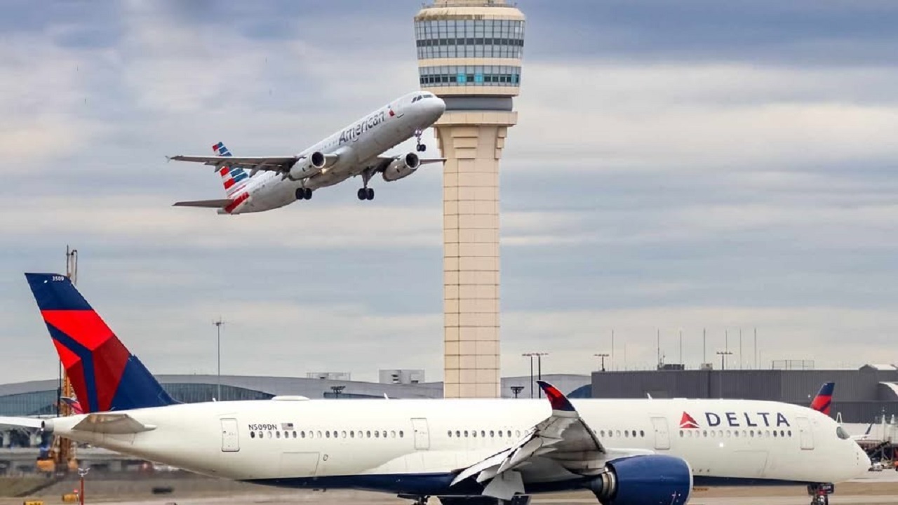 Atlanta demeure l’aéroport le plus fréquenté au monde, talonné par Dubaï 
