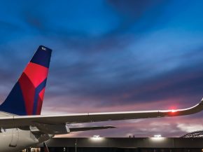 
Delta Air Lines vient de dire adieu à l’un de ses plus anciens avions de ligne, un Boeing 767‑300ER ayant traversé près de