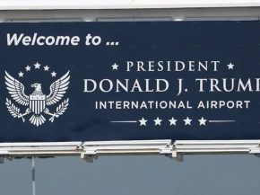 
L’aéroport international de Palm Beach, en Floride, porte désormais officiellement le nom de   Donald J. Trump International