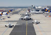 Une étude commandée par la Commission européenne recommande de taxer le kérosène des avions, à hauteur de 0,33 euro par litr