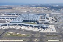 
Le 16 août 2026, l’aéroport d’Istanbul a accueilli 290 287 passagers et traité 1 739 mouvements commerciaux.&nbsp;Selon le