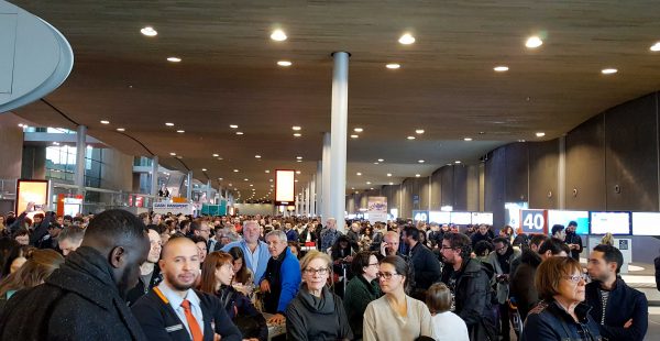 Le problème des bagages abandonnés est un problème majeur chez ADP qui a mis en place une nouvelle procédure, en expérimentat