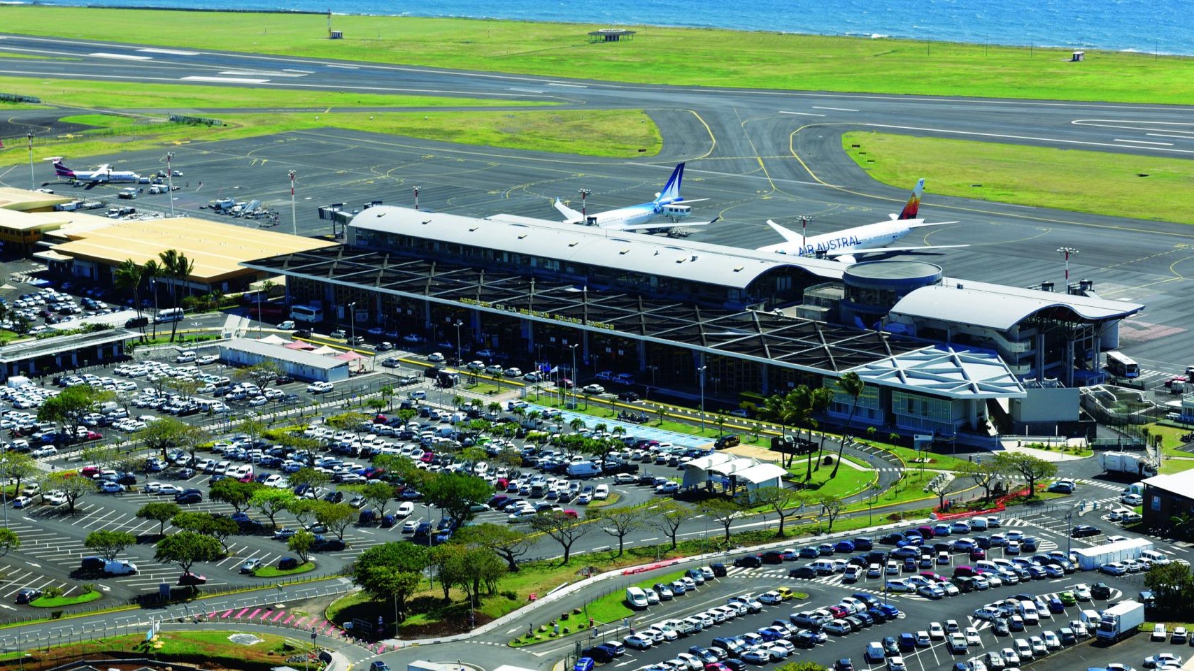 La Réunion-Roland Garros : trafic de passagers en légère hausse, forte progression du fret à l’export 1 Air Journal La Réunion-Roland Garros : trafic de passagers en légère hausse, forte progression du fret à l’export 1 Air Journal