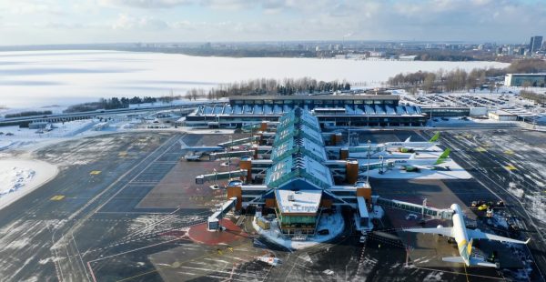 
L’aéroport international de Tallinn en Estonie a accueilli près de 3,5 millions de passagers en 2025, un niveau quasi identiq