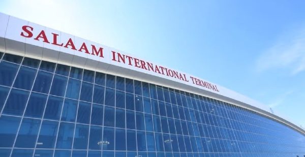 
Pour la première fois depuis les frappes américaines et israéliennes du 28 février, des vols comerciaux ont de nouveau décol