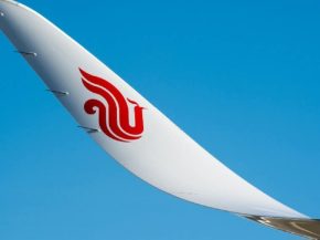 
Air China a officiellement rétabli ce lundi sa liaison passagers entre Pékin et Pyongyang, mettant fin à plus de six ans d’i