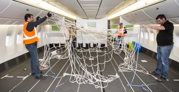 Air Canada reconfigure les cabines de trois de ses Boeing 777-300ER pour accroître leur capacité d emport de fret. La première 