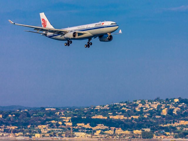 Nice-Côte d'Azur accueille le premier vol en provenance de Chine (photo) 1 Air Journal