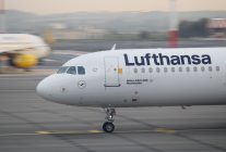 
La compagnie aérienne allemande Lufthansa a prolongé de cinq jours, jusqu au 18 avril, la suspension de ses vols à destination