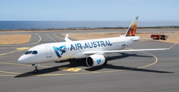 
Cloués au sol depuis le dimanche 29 mars à l’aéroport de Johannesburg, faute d’un   Foreign Operator Permit » (FOP) reno