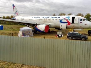 
La compagnie aérienne russe Ural Airlines a déposé une plainte devant la justice russe pour obtenir 118,9 millions de roubles 