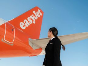 
La low cost easyJet s engage à maintenir la majorité de ses vols entre la France et l Europe le 6 avril 2026, bien que le syndi