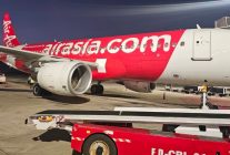 
Thai AirAsia X réduit la voilure sur le Japon, suspend Shanghai et Riyad sous la pression du carburant. La filiale long-courrier