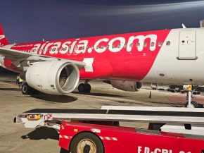 
Thai AirAsia X réduit la voilure sur le Japon, suspend Shanghai et Riyad sous la pression du carburant. La filiale long-courrier
