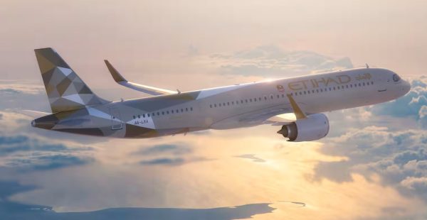 
Etihad Airways a franchi une nouvelle étape dans son histoire en 2025, enregistrant un bénéfice après impôt record de 463 mi