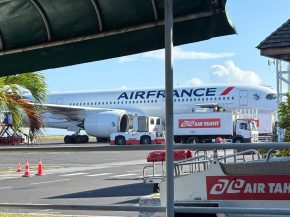 
Les contrôleurs aériens de l aéroport Tahiti-Faa’a sont en grève reconductible depuis la mi-novembre pour dénoncer une dé