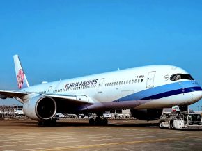 
Un Airbus A350 de China Airlines est immobilisé à l’aéroport de Melbourne après un grave incident au sol au cours duquel la