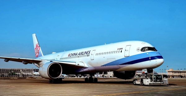 
Un Airbus A350 de China Airlines est immobilisé à l’aéroport de Melbourne après un grave incident au sol au cours duquel la